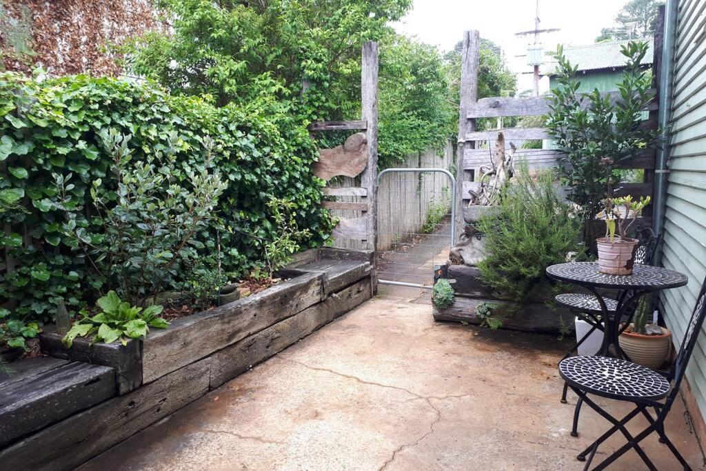Katoomba Falls Cottage ภายนอก รูปภาพ